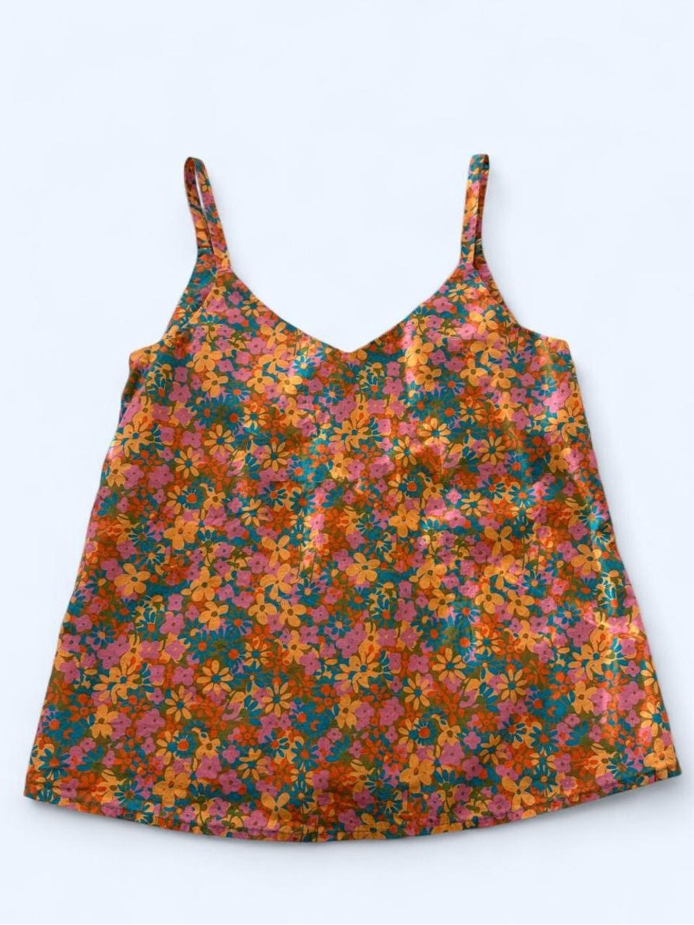 Kitschy 70s style ditsy floral cami tank top